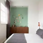 Amazing 2-Bed Flat With Roof Top Terrace