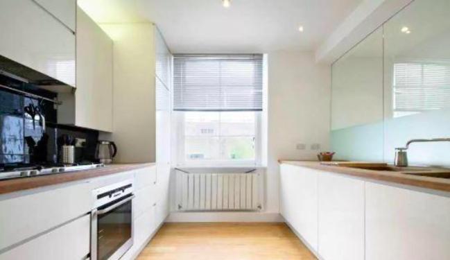 Amazing 2-bed Flat With Roof Terrace Appartamento *